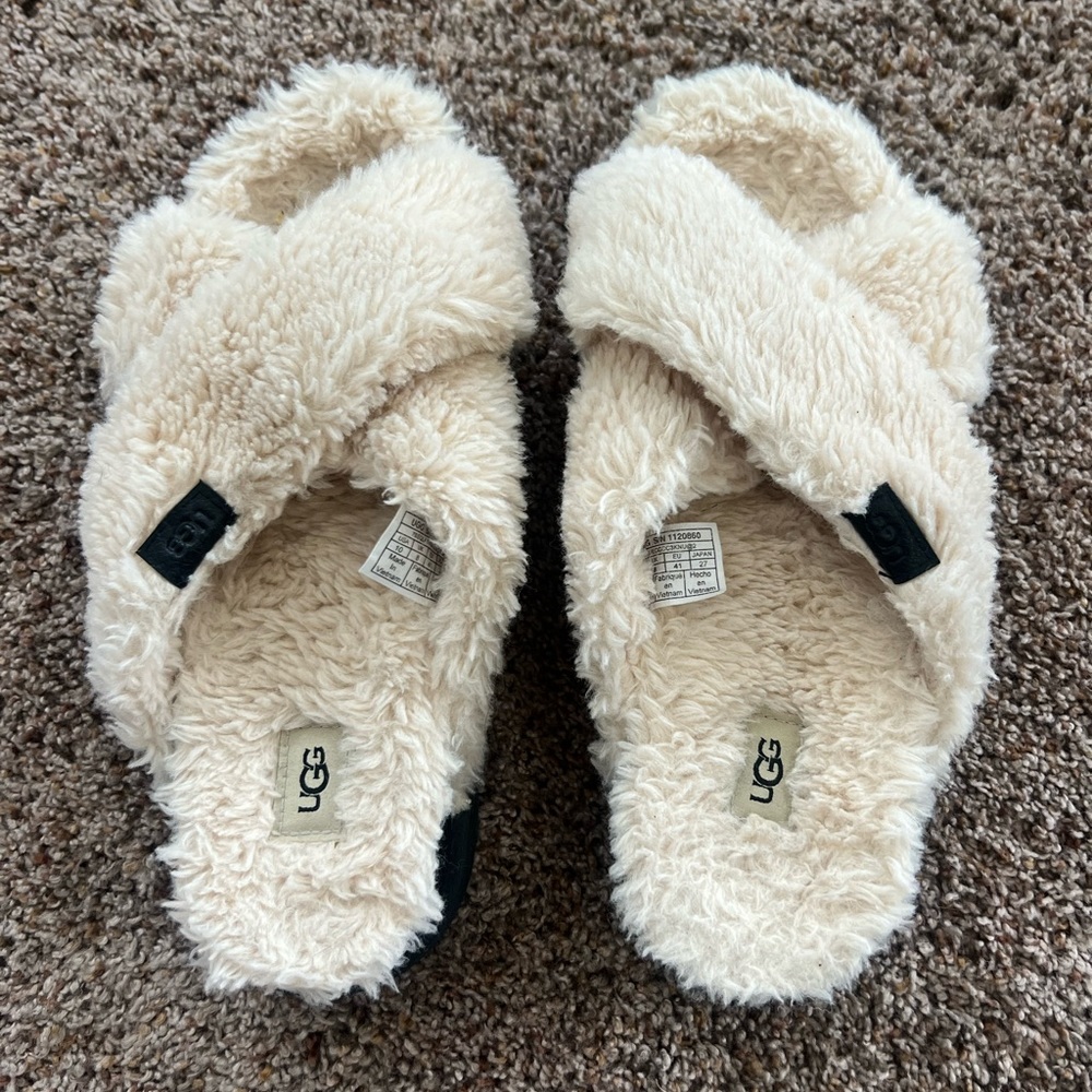 Ugg crossover fur lined platform slippers- black bottom cream lining (size 10)
